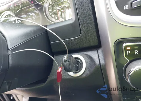 2021 Ram 1500 Classic Warlock 4X4 6'4 Box из США, поврежденный, VIN 1C6RR7GG5MS576998